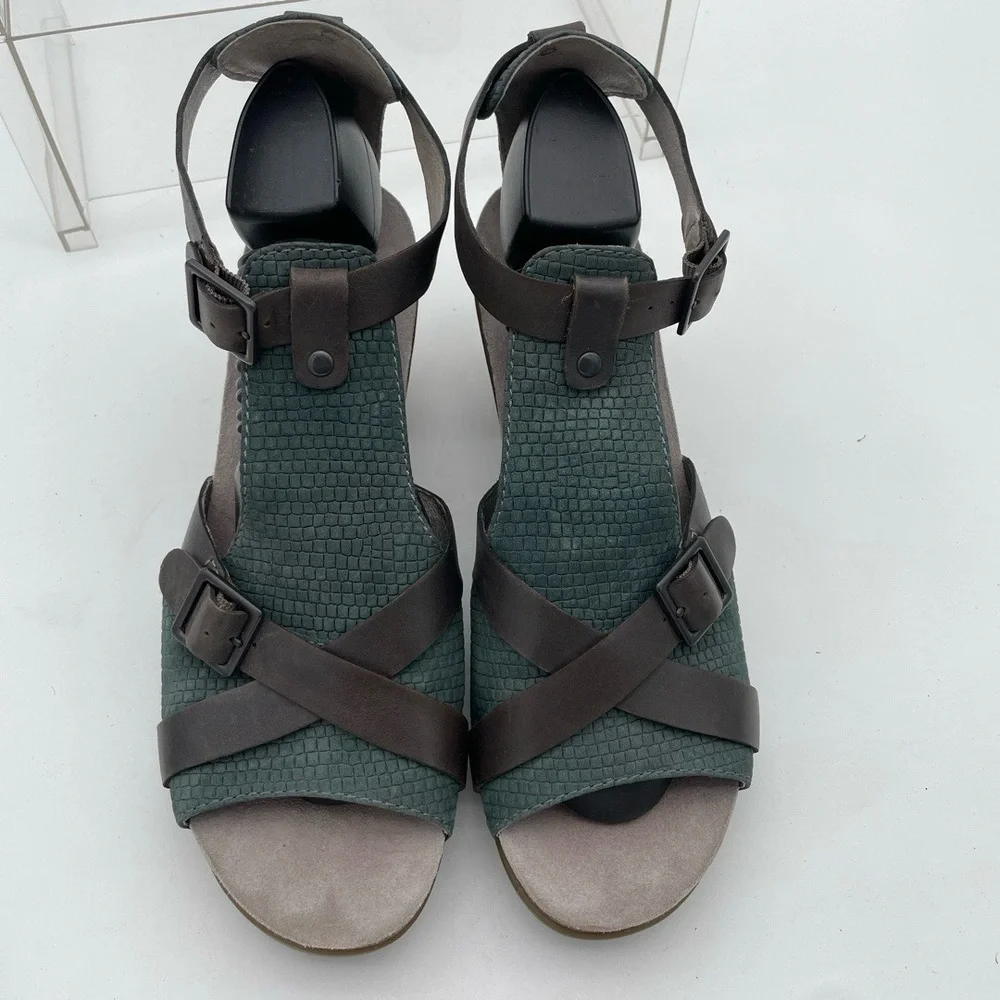 Dansko turquoise Green chunky block heel Emboss Comfort Sandal EU 42 US‎ 11.5-12